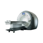 3 T (Tesla) GE' Signa 3.0T 750 MRI Machine