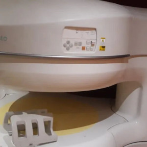 Refurbished Hitachi Airis Vento MRI Machine